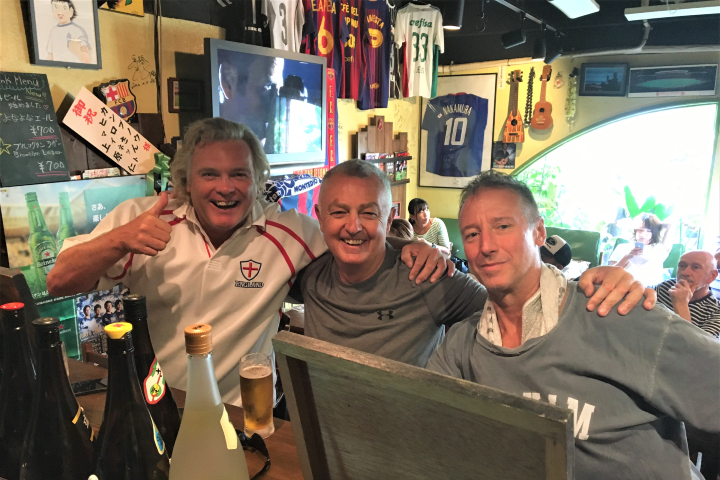 「FOOTBALL CAFE CAMP NOU（フットボールカフェ カンプノウ）」の店内