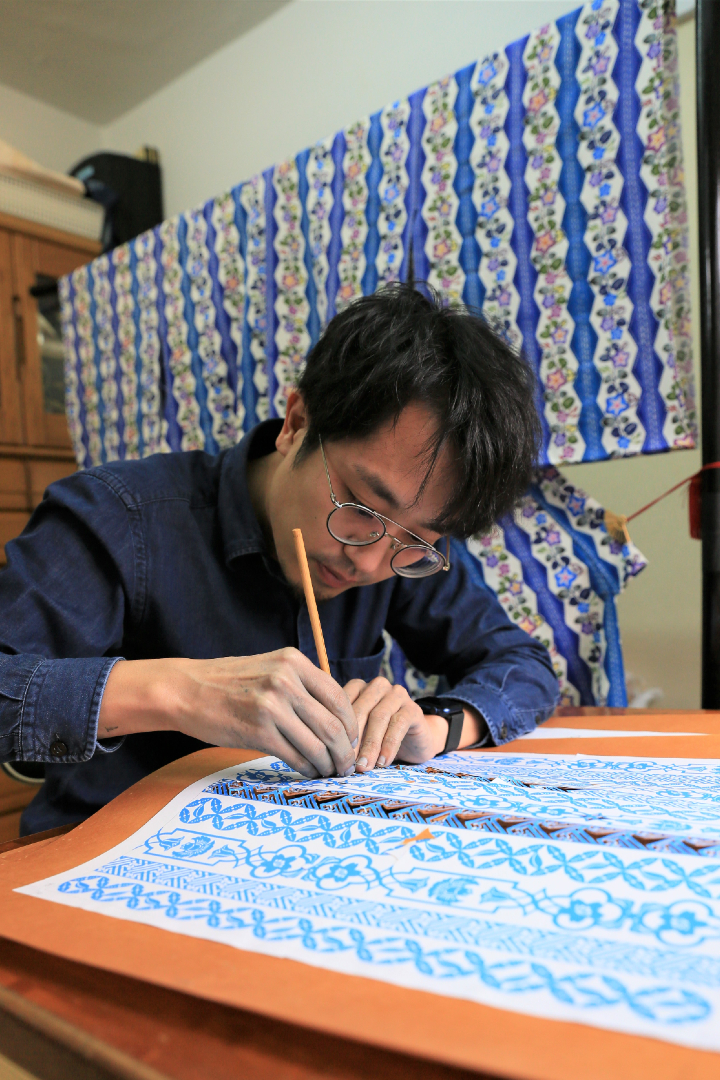 琉球王国時代から続く紅型三宗家のひとつ「知念紅型研究所