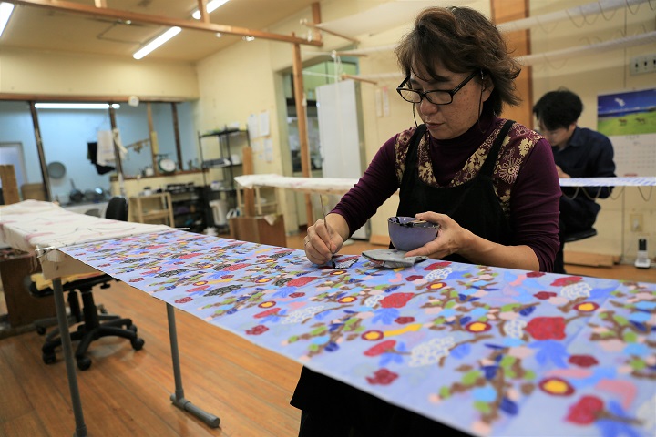 知念紅型研究所制作風景