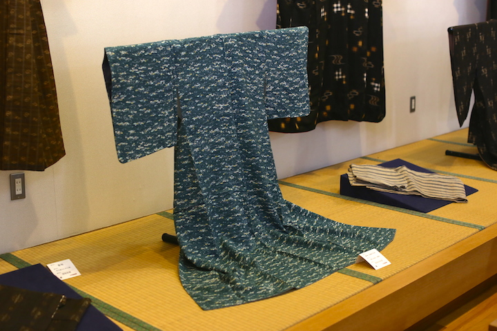 久米島紬(くめじまつむぎ)