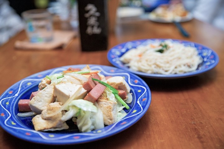 「トーフチャンプルー」と「ソーメンチャンプルー」