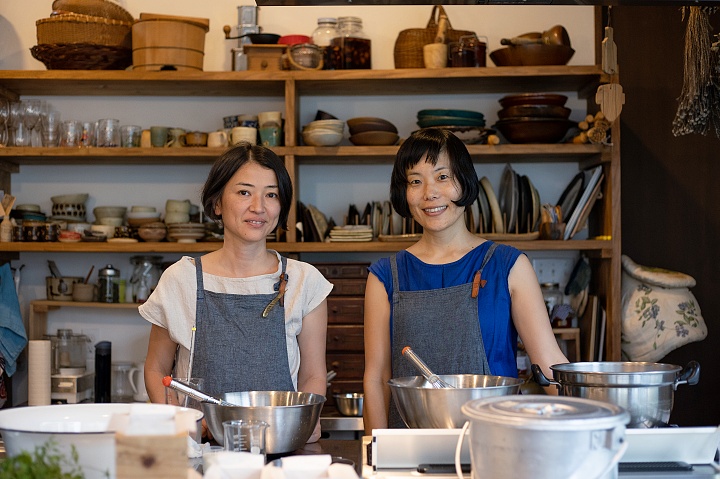 石鹸を作る職人