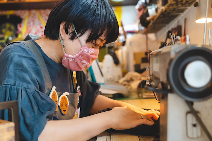 イチグスクモードの商品を縫製