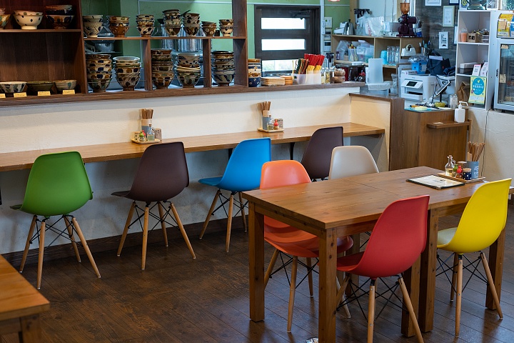 まいにち食堂の店内