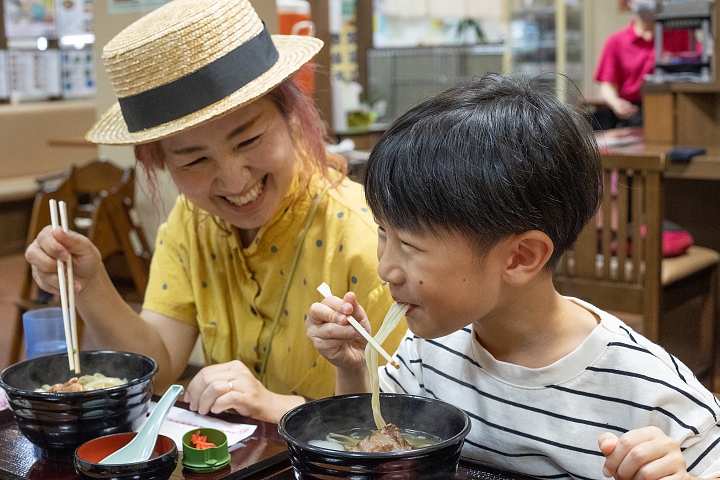 沖縄そば自慢なんと屋