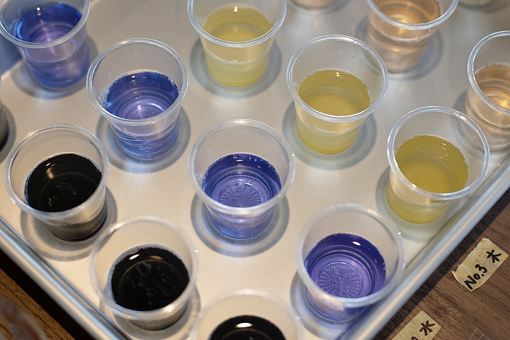 クラフトコーラ「DETOX COLA（デトックスコーラ）」