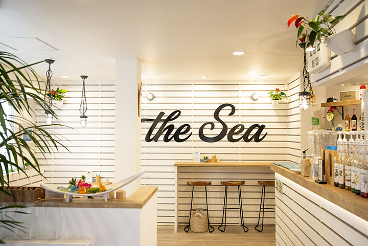 フルーツかき氷専門店「the Sea」の店内