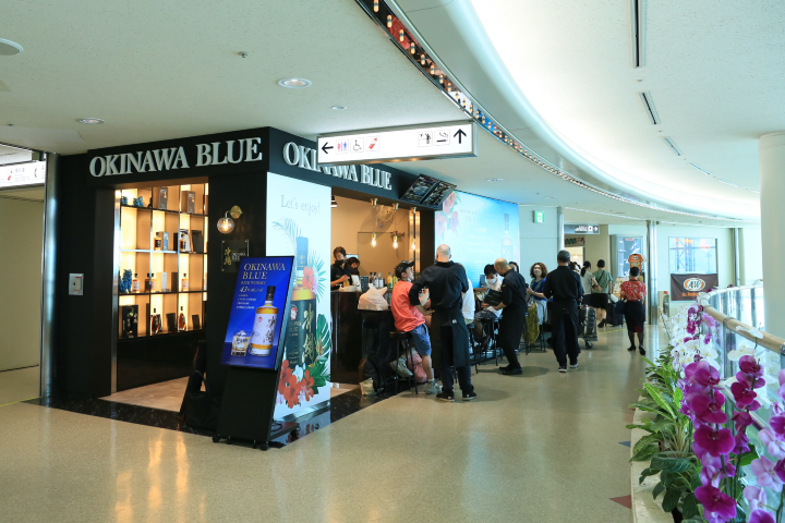 ウイスキーBAR『OKINAWA BLUE（オキナワブルー）』