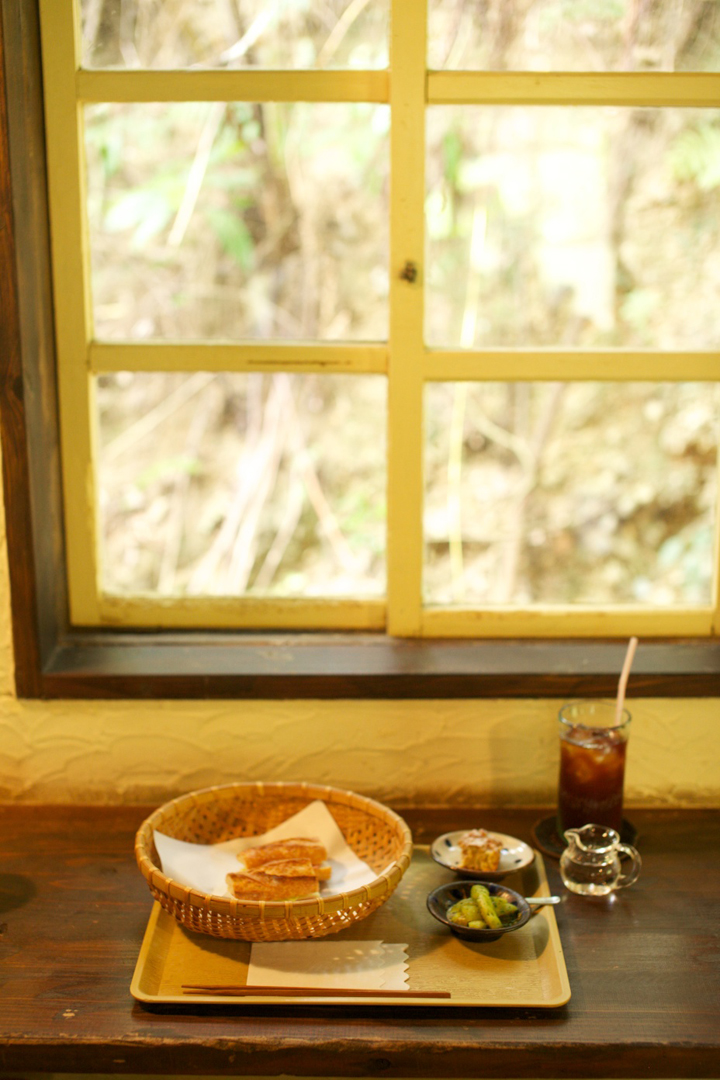 バナナケーキとコーヒー