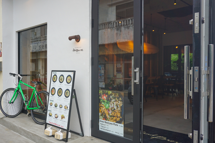 クラフトビール専門店「Island  brewing」