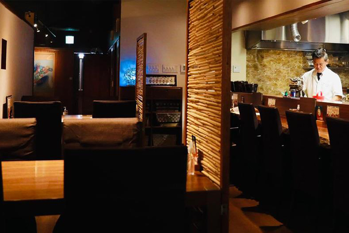 「郷家はなれ」の店内