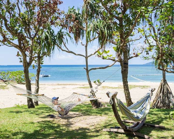 桟橋のそばにあるハンモック