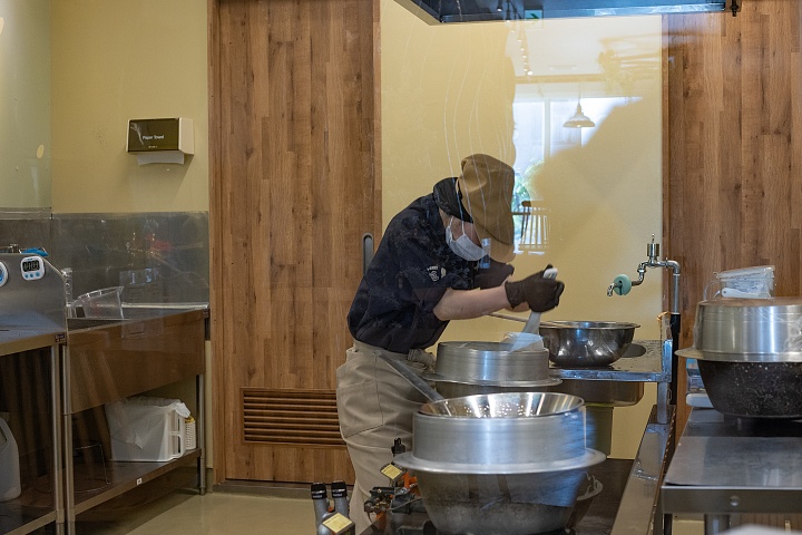 店内に併設されている工房