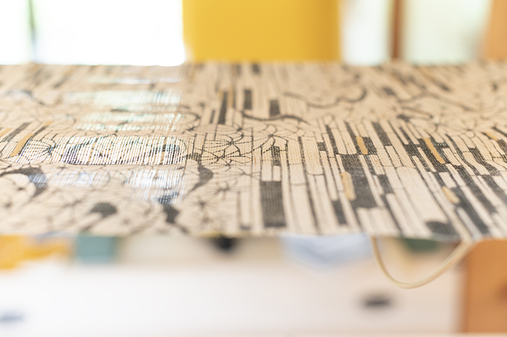 「紅型工房ひがしや」の「紅型(びんがた)」制作