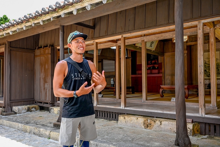 ツアーガイド篠田宇希（しのだひろき）