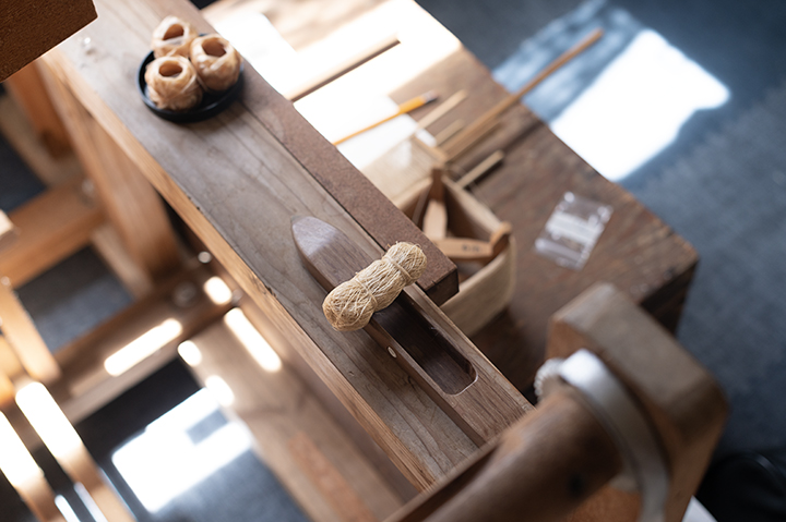 芭蕉糸と織り機