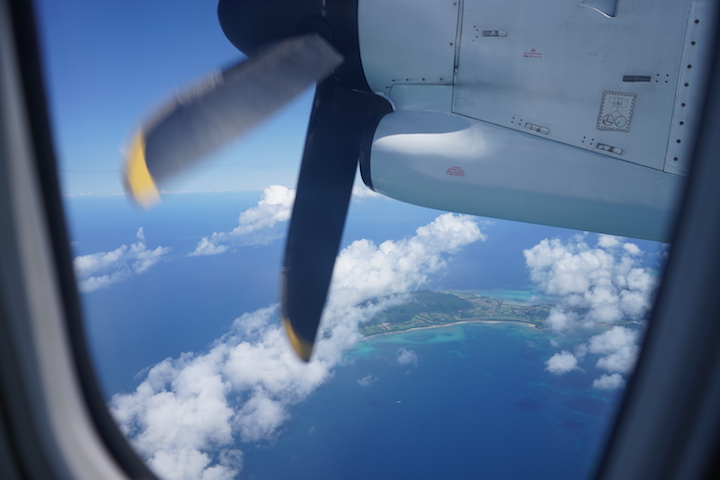 窓から見えるプロペラ