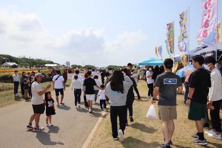 ユリ祭りの会場