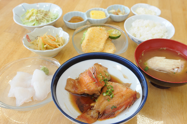 池間島の海の幸が食べられるお店『池間食堂』