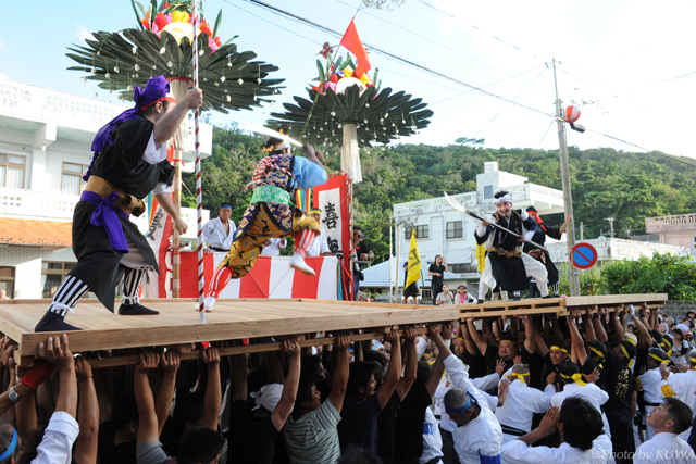 ６年に一度の大勝負！（本部町／渡久地行政区大綱引）