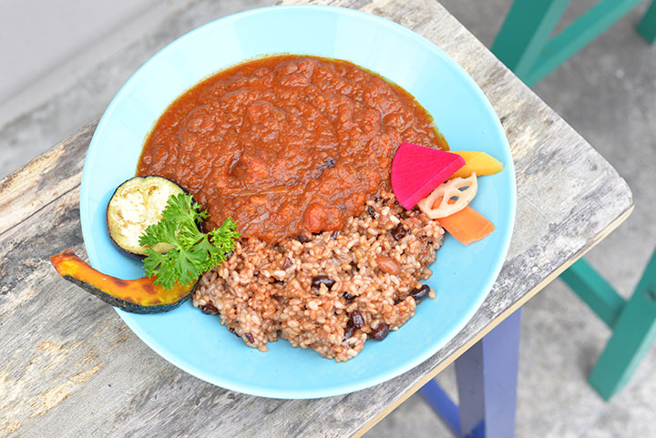 素材をおいしく味わう！沖縄にあるベジタリアン料理が食べられるおすすめのお店 3選