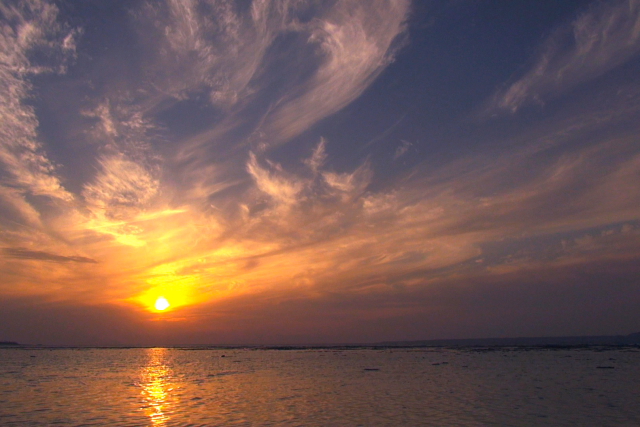 沖縄CLIPムービー　瀬底ビーチの夕焼け