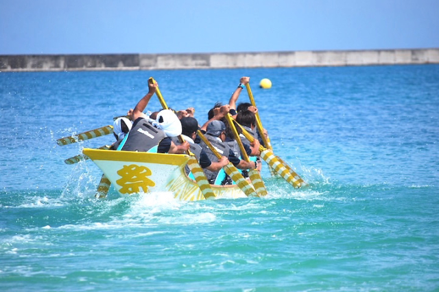 ゆるーい感じがここちよい、夏を告げる宮古島の海神祭