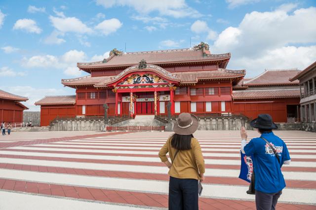 世界遺産・首里城を那覇まちま～いで巡る