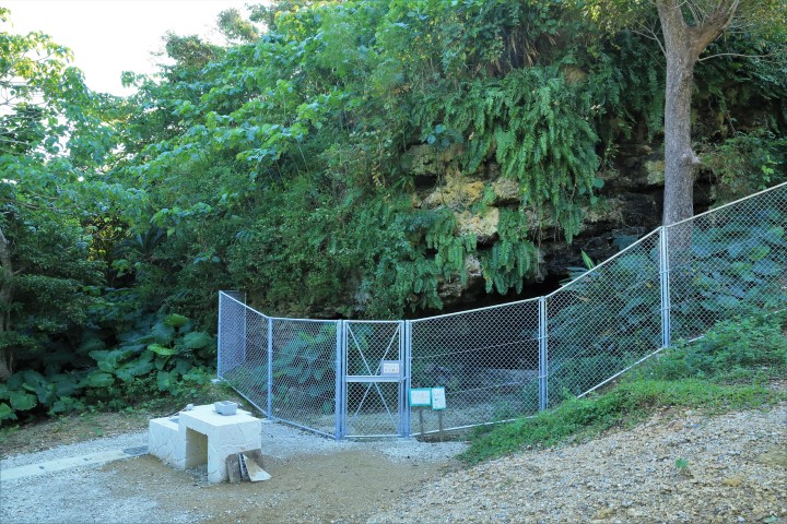 那覇にひっそりと息づく羽衣伝説ゆかりの地「スグルクガー（シグルクガー）」