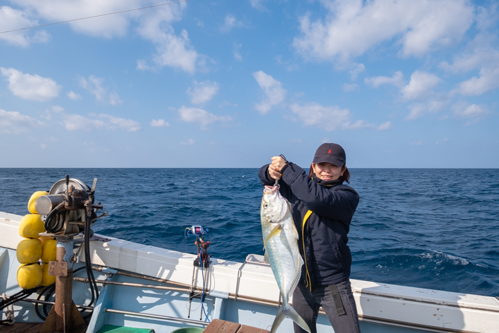 海老で鯛を釣るのも夢じゃない！ 手ぶらで気軽に本格沖釣り体験ができる「海友丸」