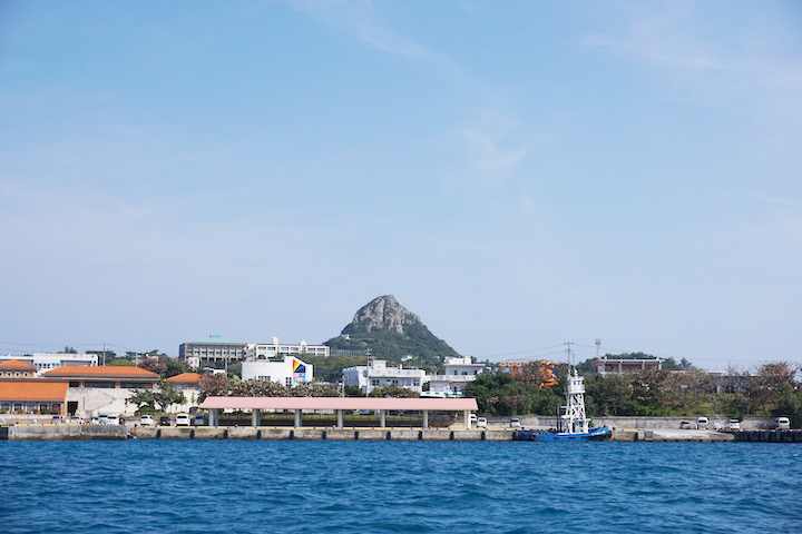 フェリーで30分！　日帰りできる離島「伊江島」のおすすめスポット